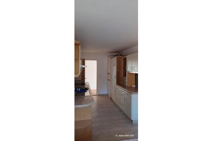 5-Zimmer Wohnung Grünenplan - 650,00&nbsp;EUR Kaltmiete, ca.&nbsp; 135,00&nbsp;m&sup2; in Delligsen (PLZ: 31073)