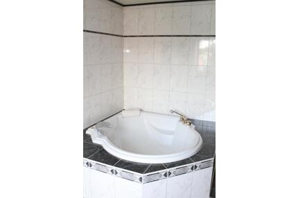 3,5 Zimmer Wohnung - 865,00&nbsp;EUR Kaltmiete, ca.&nbsp; 128,00&nbsp;m&sup2; in Deggendorf (PLZ: 94469)