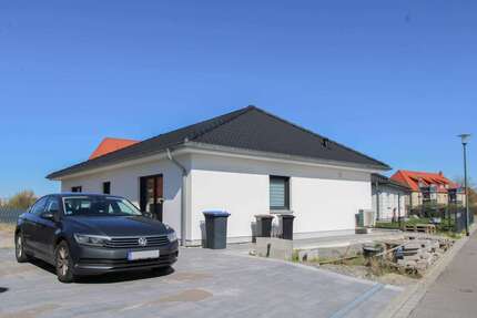 Haus zum Kaufen in Bitterfeld-Wolfen 298.000,00 € 109.13 m²