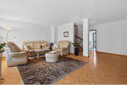 Haus zum Kaufen in Eggenstein-Leopoldshafen Eggenstein 419.000,00 € 125.04 m² - Eggenstein-Leopoldshafen / Eggenstein