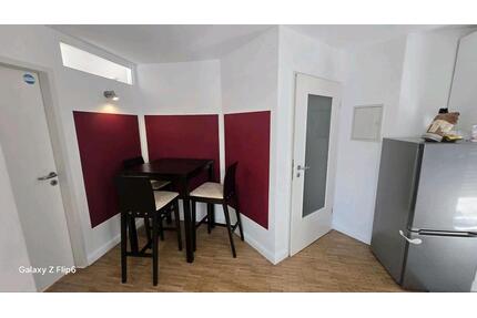 Große 3+ Zimmer Maisonette mit Garten in Bogenhausen - München