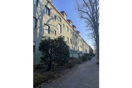 Wohnung zum Mieten in Berlin 1.232,27 € 116.16 m²