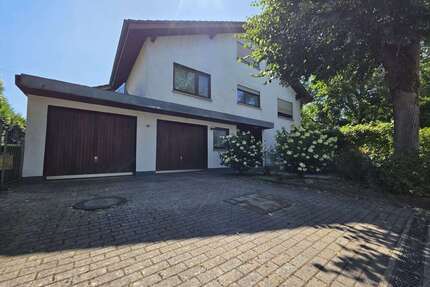 Haus zum Kaufen in Iffezheim 529.000,00 € 224 m²