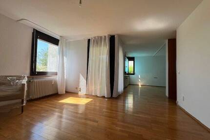 Attraktive 2-Zimmer-Wohnung mit Terrasse mit Garten sofort Bezug! - Esslingen am Neckar Krummenacker
