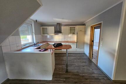 4-Zimmer-Dachgeschosswohnung,Südbalkon + Kamin in Hohenlockstedt - Itzehoe