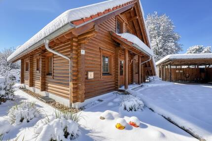 Luxus-Ferienhaus mit Sauna & Hot Tub in Bayern - Teunz