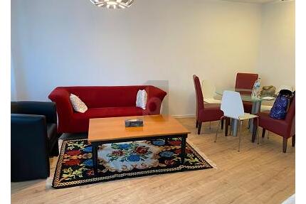 FRISCH RENOVIERT, MÖBILIERT, MIT WINTERGARTEN - Frankfurt am Main