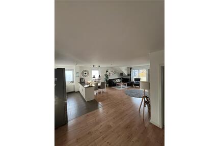 Gepflegte 4-Zimmer Maisonette-Wohnung in Stuhr-Brinkum *Privat*