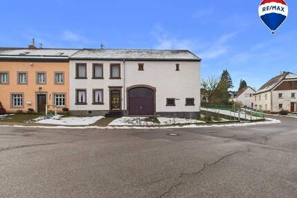 Bauernhaus mit großem Grundstück in ruhiger Lage von Weiskirchen