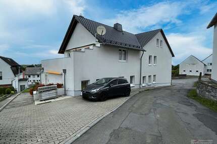 Haus zum Kaufen in Brilon - Madfeld 350.000,00 € 263 m²