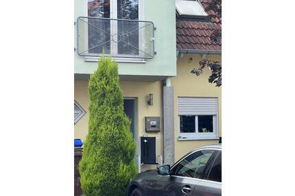 Hadwerker herzlich willkommen - Reihenhaus in zentraler Lage. - Kleinostheim