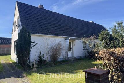 Doppelhaushälfte in guter Lage mit Potenzial für handwerklich geschickte - Schenefeld