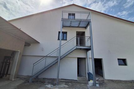 Wohnen im Grünen - 2 Zimmer-Wohnung mit großem Balkon - Lehrensteinsfeld