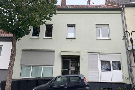 Mehrfamilien Haus 4 Wohnungen Büren