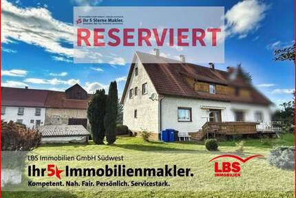 Doppelhaushälfte mit zwei Wohnungen, traumhaften Garten und Garage - Meßkirch Rohrdorf