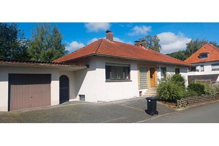 Bungalow und Mehrfamilienhaus auf 800 m² Grunstück zu Verkaufen - Höxter