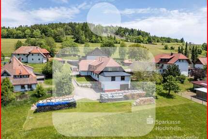 Haus zum Kaufen in Herrischried 598.000,00 € 351 m²