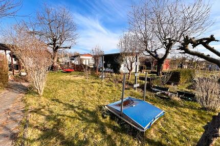 Garten wegen Wechsel abzugeben - 3.000,00&nbsp;EUR Kaltmiete, ca.&nbsp; 0,00&nbsp;m&sup2; in Leipzig (PLZ: 04205) West