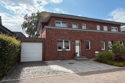Baesweiler Märchenviertel: DHH, 4 Schlafz., Sauna, PV, prov-frei