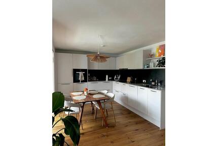 Schöne 2,5-Zimmer-Wohnung am Öxinger Platz in Grafing - Grafing bei München