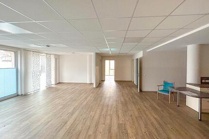 Barrierefreie Immobilie für Wohngemeinschaften, Pflege, Therapie etc. - Hardegsen