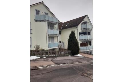 Modernisierte 2-Zimmer-Wohnung mit Gartenabteil in Nabburg