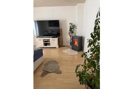 Helle 2-Zimmer-Wohnung im 2. OG mit Balkon in Amberg