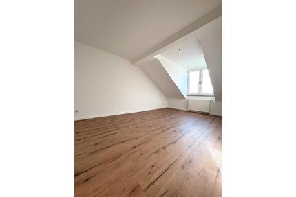 Schicke 3 ZKB im Dachgeschoss Top Lage - Erfurt Andreasvorstadt