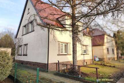 Haus zum Kaufen in Bitterfeld-Wolfen 240.000,00 € 144 m²