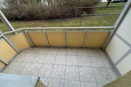 Helle Erdgeschosswohnung mit Balkon sucht neuen Mieter! - Magdeburg Fermersleben