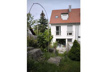 Haus zum Mieten in Gaienhofen 1.960,00 € 157 m²