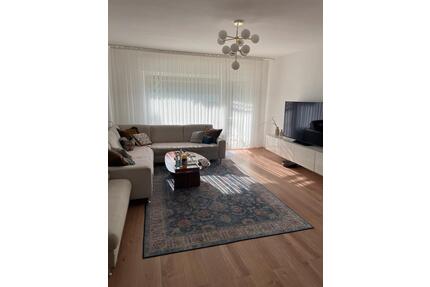 Helle 3,5 Zimmerwohnung in Dietzenbach mit Garten