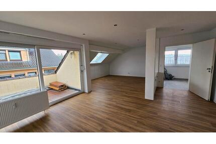 2,5 Zimmer Wohnung, ca 65m² komplett renoviert, 2.OG in Westhofen