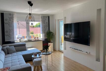 Helle 2-Zimmer-Wohnung mit Terrasse & Wintergarten in zentraler L - Wallhausen