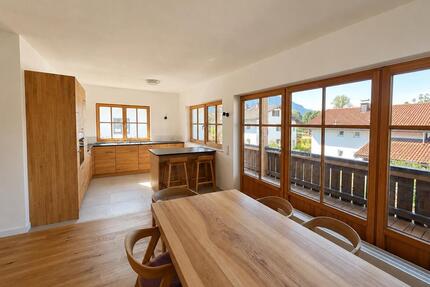 Exklusiv kernsanierte Wohnung in Schwangau mit Bergblick