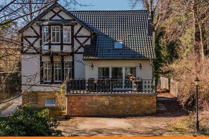 Haus zum Kaufen in Zossen Wünsdorf 1.150.000,00 € 248.2 m² - Zossen / Wünsdorf