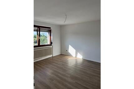 Helle 3-Zimmer-Wohnung mit Balkon zu vermieten - Achern
