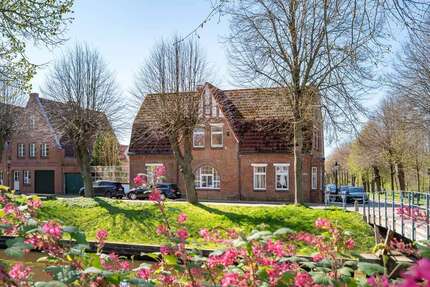Haus zum Kaufen in Friedrichstadt 429.000,00 € 180 m²