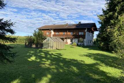 Haus zum Kaufen in Halfing 850.000,00 € 200 m²