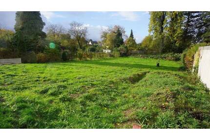 Umgeben von Gartenflächen - mit Baugenehmigung - Moers Kapellen-Mitte