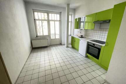 Wohnung zum Kaufen in Zwickau 57.000,00 € 68 m²