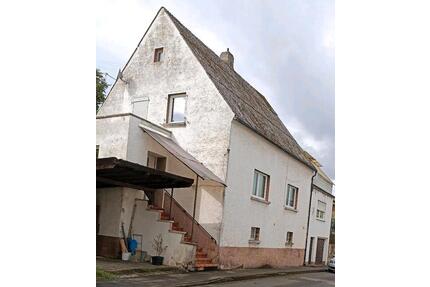 Zweifamilienhaus - 135.000,00&nbsp;EUR Kaufpreis, ca.&nbsp; 122,00&nbsp;m&sup2; in Pfeffelbach (PLZ: 66871)