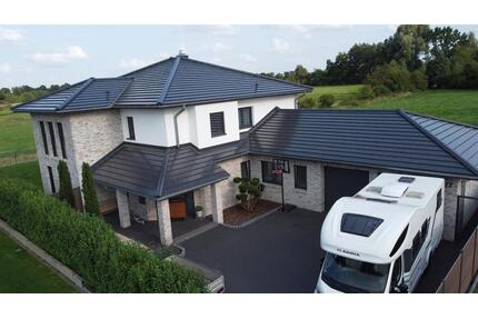 Traumhaus in Alleinlage: 308 m² Wohnkomfort, Wellness & Feldblick - Calberlah