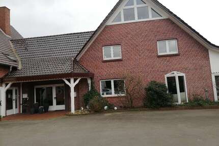 Haus zum Kaufen in Hüllhorst 750.000,00 € 430 m²