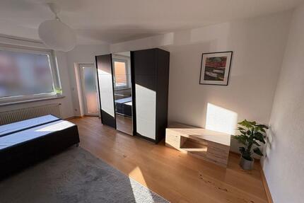 WG-Zimmer (21 m2 mit Balkon) in 3er-Frauen-WG in Glinde – frei ab