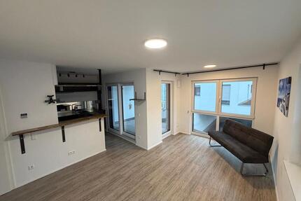 2,5 Zimmer Neubau | Modernes Bad & EBK | Balkon | TG + Wallbox - Esslingen am Neckar Oberesslingen