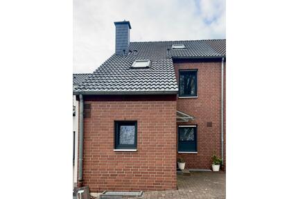 Reihenmittelhaus - 390.000,00&nbsp;EUR Kaufpreis, ca.&nbsp; 125,00&nbsp;m&sup2; in Paderborn (PLZ: 33104)