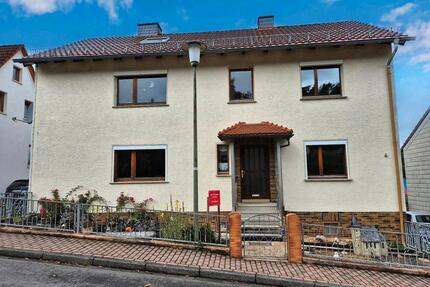 Einfamilienhaus in Waldkappel - 229.000,00&nbsp;EUR Kaufpreis, ca.&nbsp; 220,00&nbsp;m&sup2; in Waldkappel (PLZ: 37284)