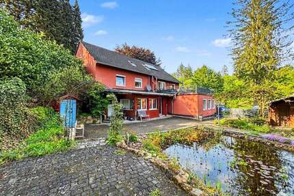 Haus zum Kaufen in Altenbeken 485.000,00 € 330 m²