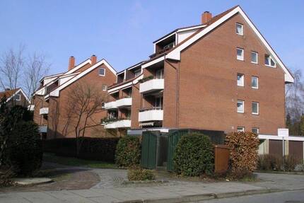 Ab dem 01.06.: Gepflegte 2-Zimmer-Wohnung mit Loggia, Einbauküche und Außenstellplatz in Elmshorn - Hamburg